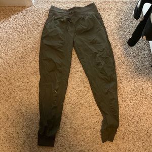 Lululemon dance studio joggers dark green 6